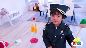 Ryan Pretend Play Police Helps...