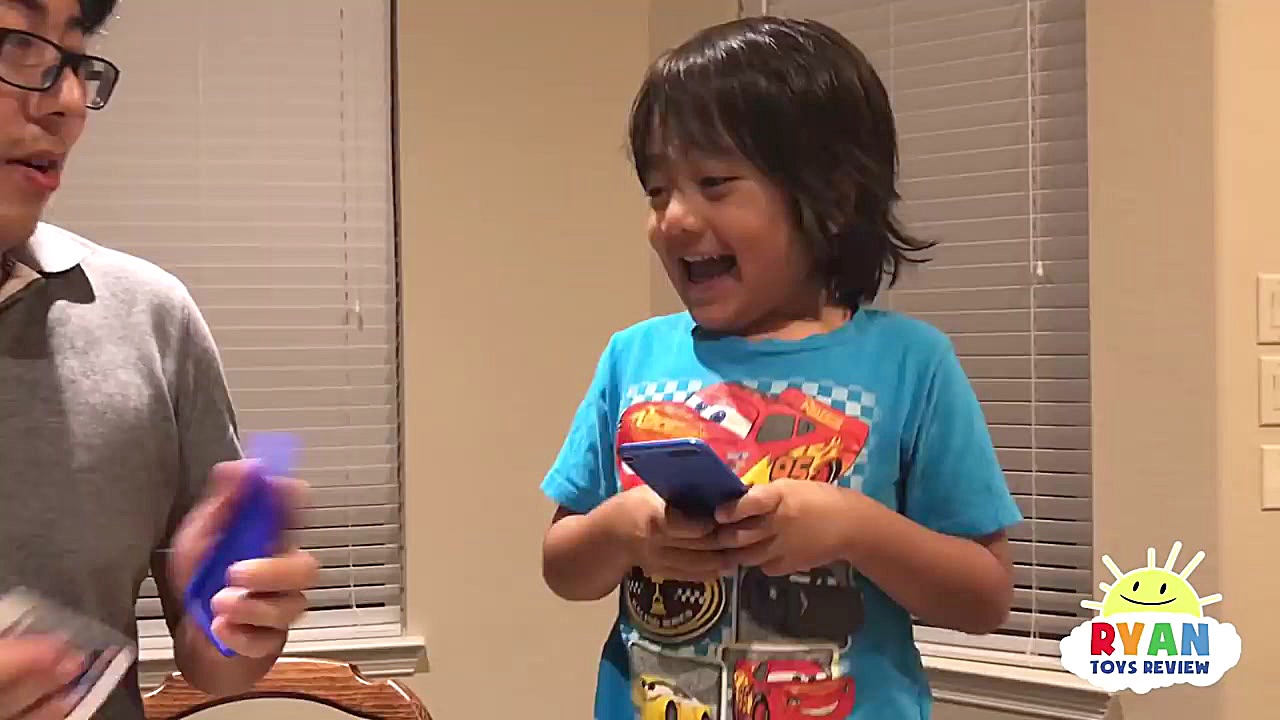 Ryan Pretend Play Giant Happy...