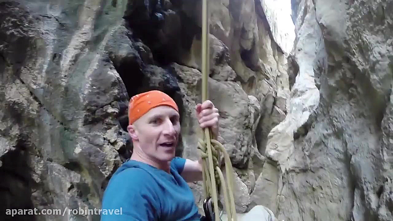 Robin travel  dangerouse hike