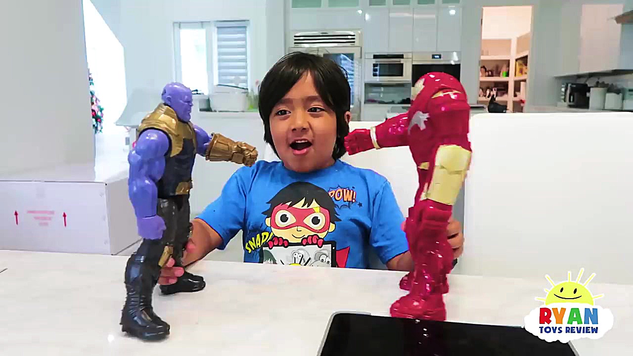 Ryan Pretend Play Cooks Breakf...