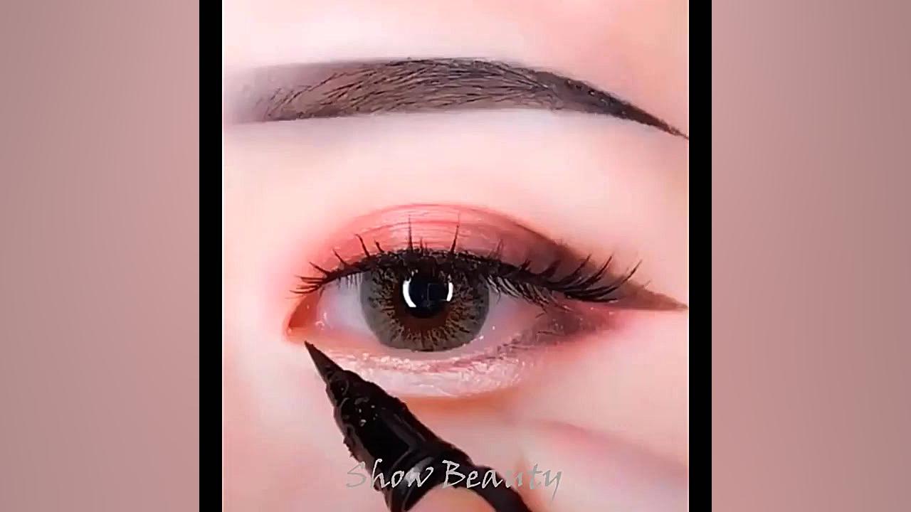 Beautiful Eye Makeup Tutorial...