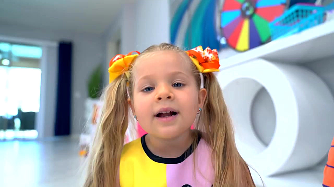 بازی دیانا و اسباب بازی های سر...