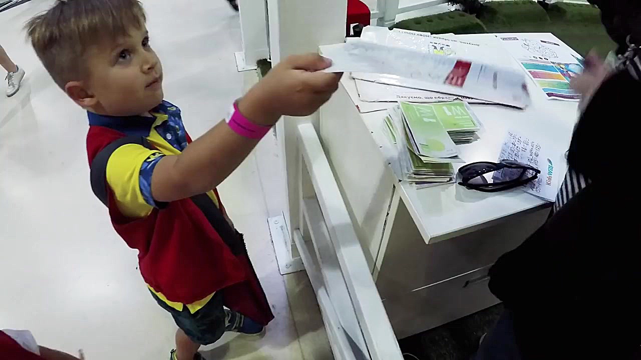 روما و دیانا به موزه کودکان می...