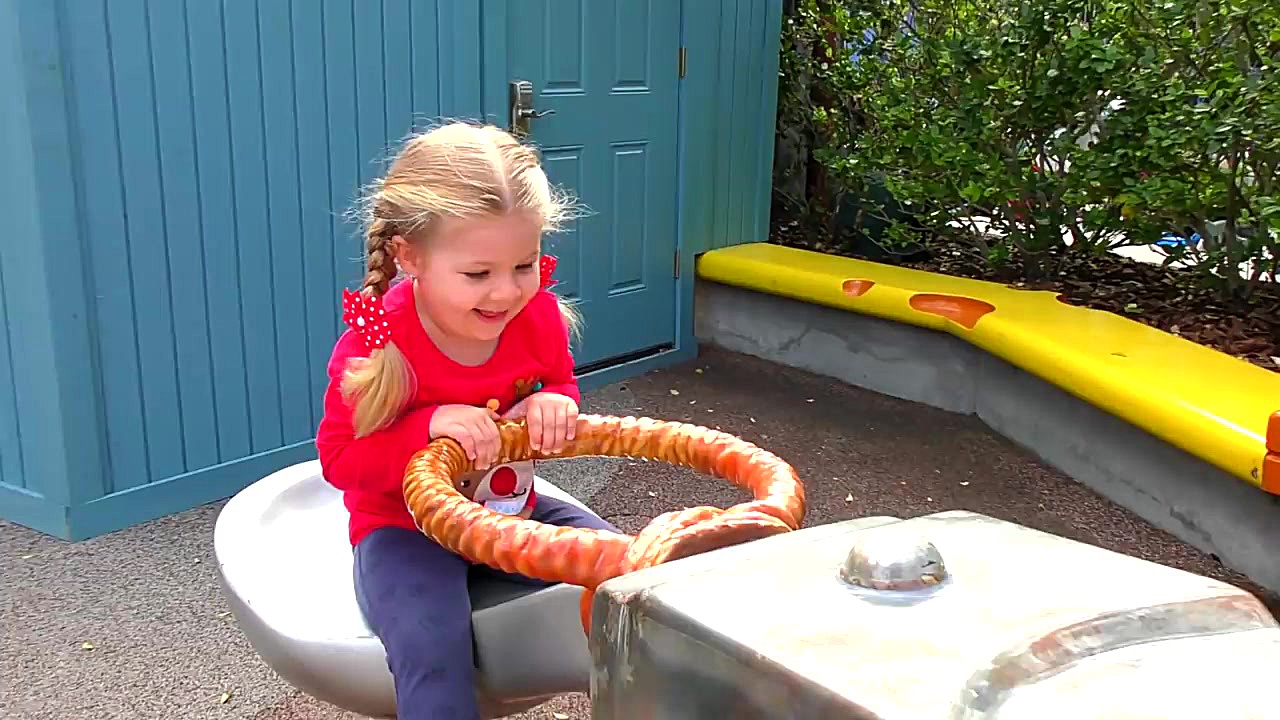 روما، دیانا و ناستیا در شهرباز...