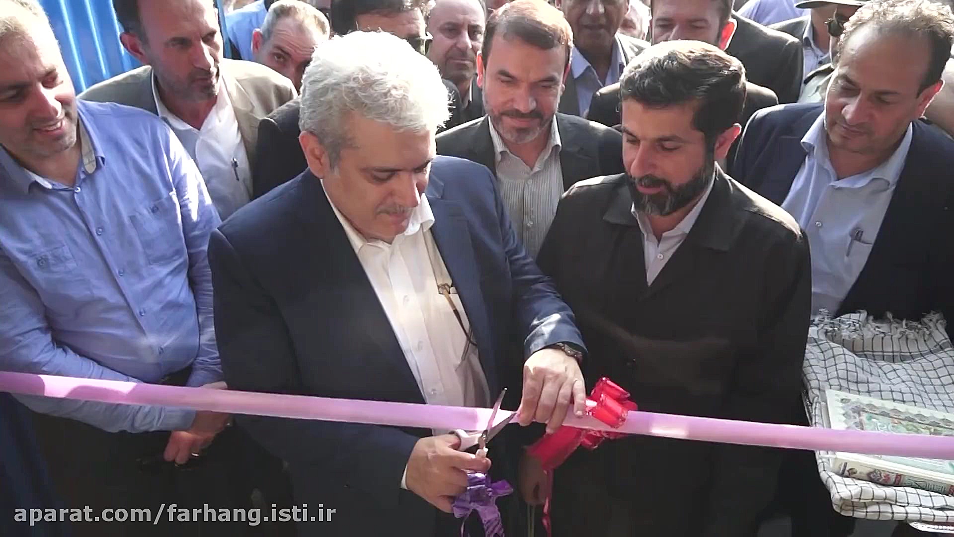 بازدید دکتر سورنا ستاری از شرک...