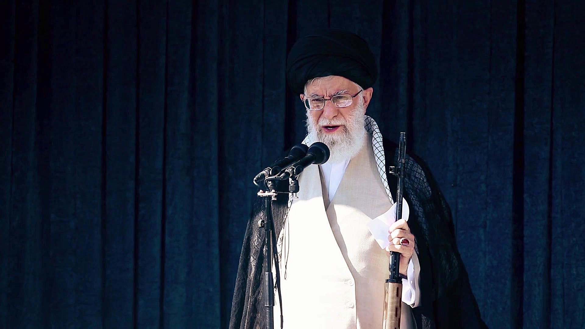 فیلم کامل بیانات رهبر انقلاب د...