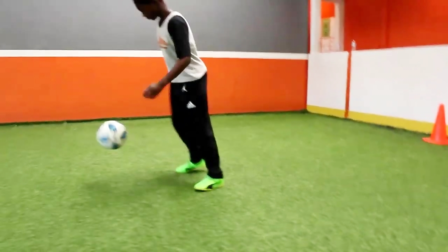 آموزش فوتبال_★SOCCER NUTMEG SESSION!!! COOL SESSION !! 2019 soccer meg