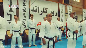 تمرین مهدی فخیم زاده با لباس ک...