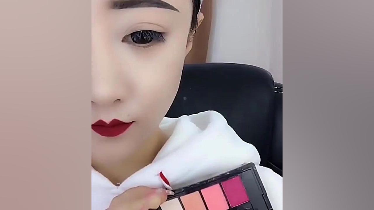 Beautiful Eye Makeup Tutorial...