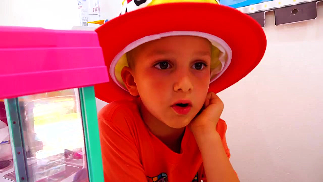 Vlad and Nikita play سوپرایز ش...