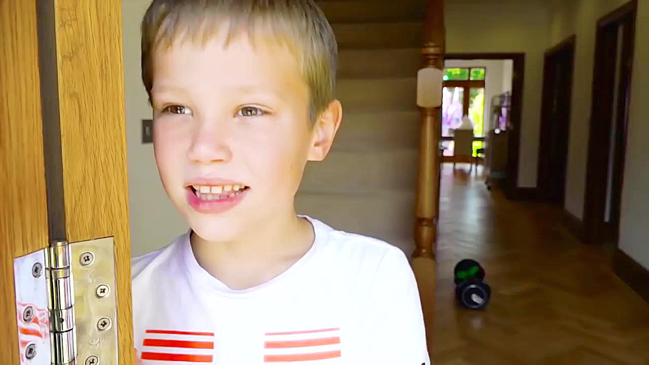 کاتیا و مکس یه سگ می خرند