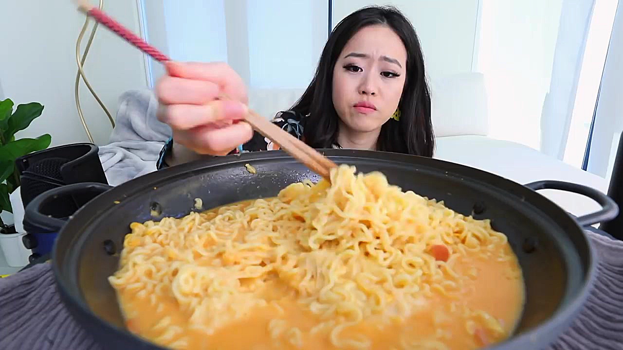 موکبانگ ( نودل پنیری ژانبون )