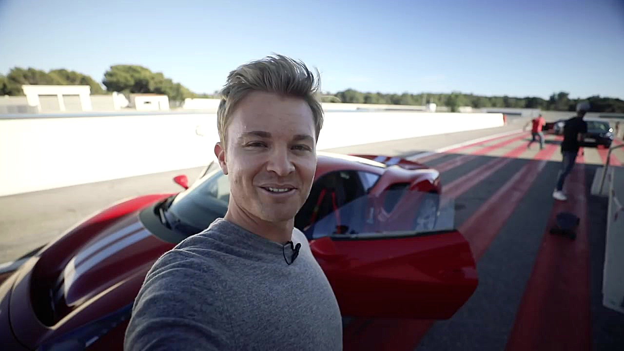 فراری 488 پیستا در پیست فرمول...