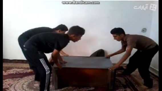 مسابقه جان سینا با گروه شیلد