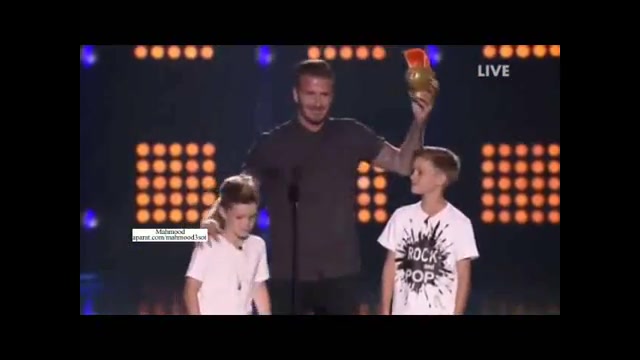 سوپرایز دیوید بکام