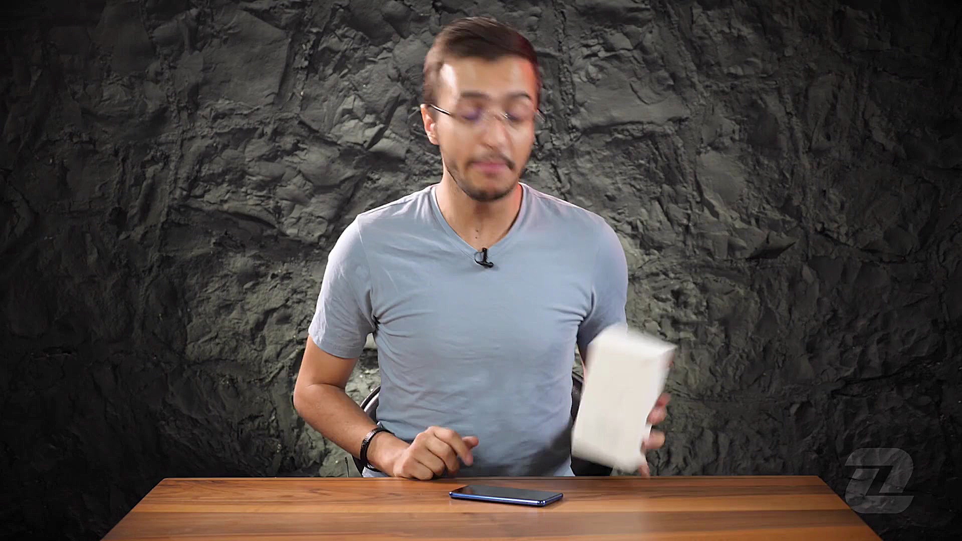 جعبه گشایی شیائومی می ۹ اس ای...