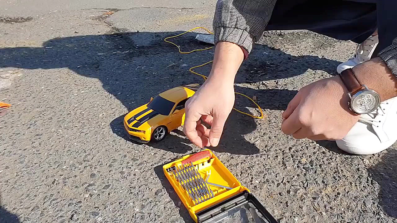 آزمایش: CAR در مقابل RC CAR و...