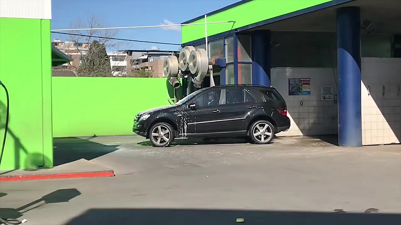 JALALS& 039; ANGRY CHICKEN PRA...