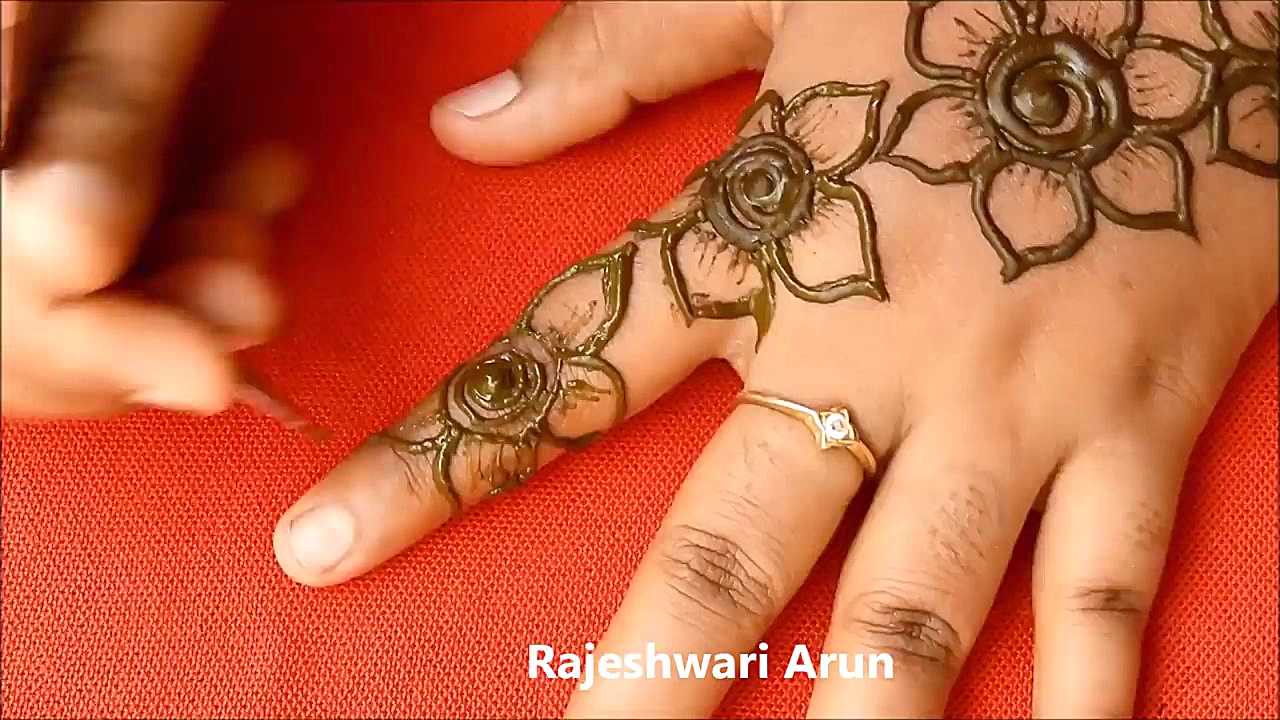 نقش حنا روی دست عروس 2019