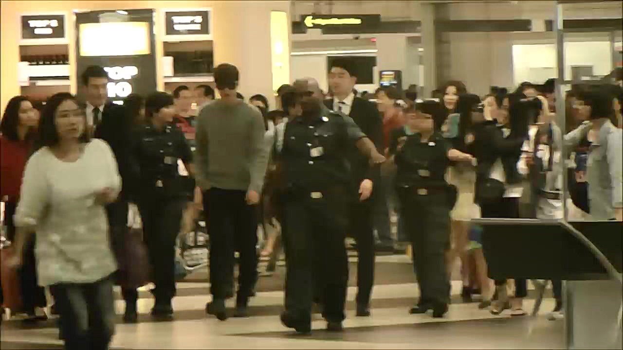 Lee Min Ho تجمع مردم برای دیدن...