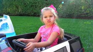 Diana Pretend Play with Ride O...