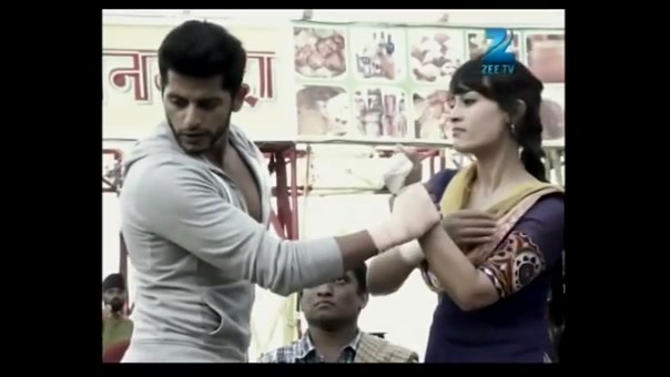 صنم توسط آهیل گیر میفته(فصل دو...