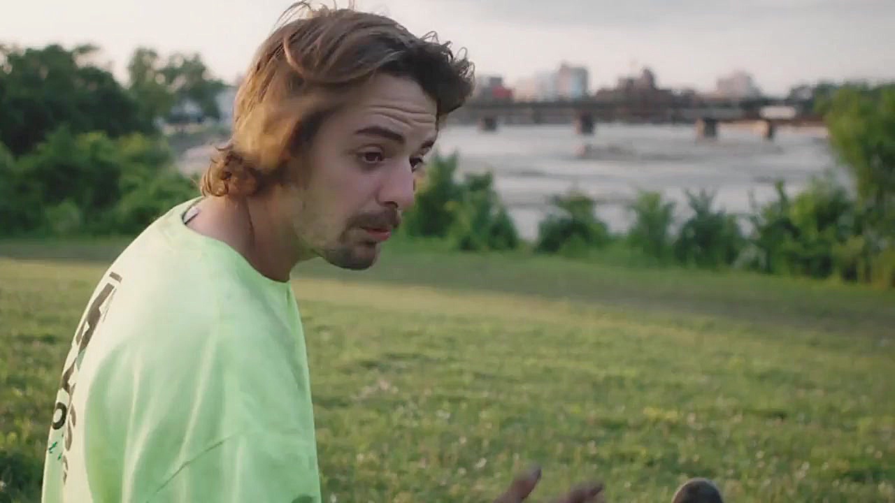 مستند فاصله را دریاب (مراقب خط...