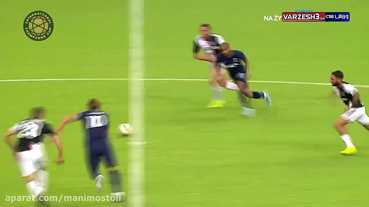 سوپر گل هری کین از وسط زمین به...