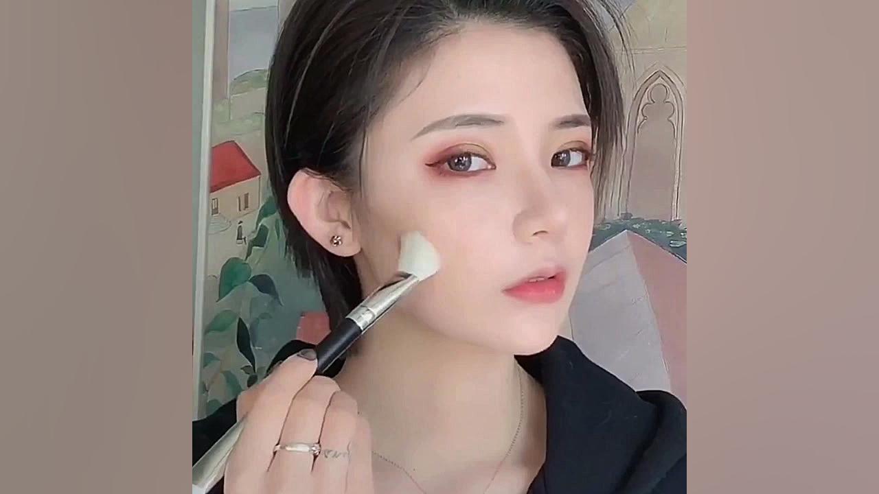 Beautiful Eye Makeup Tutorial...