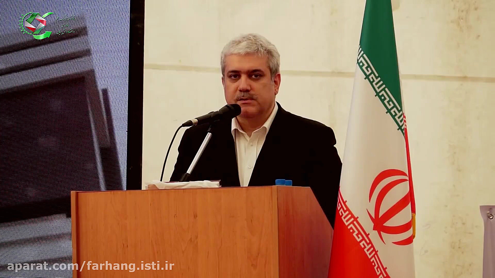 بازدید دکتر ستاری از شرکت دارو...