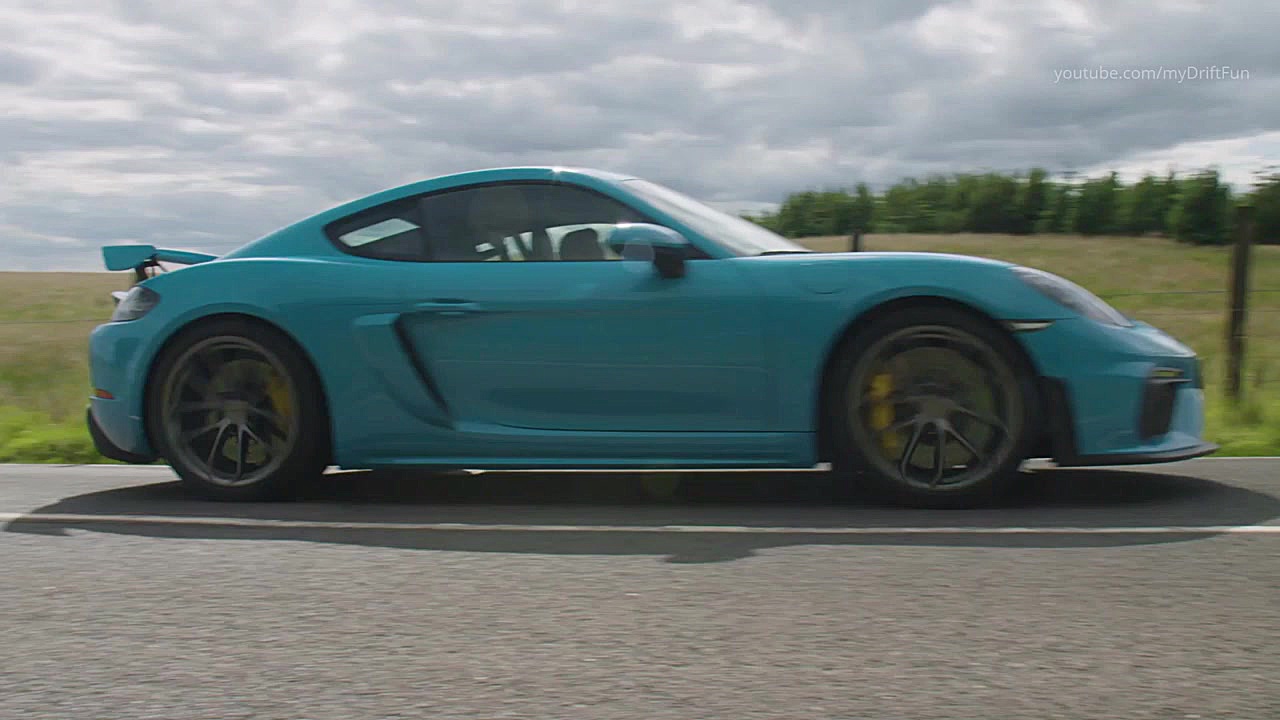 پورشه 718 کیمن 2020