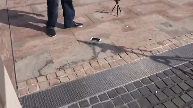 تست سقوط آیفون ۶ و آیفون ۶ پلا...