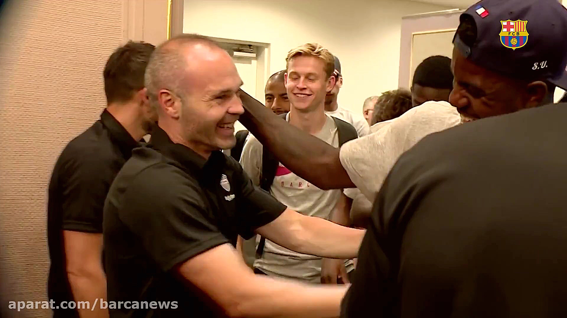 خوش آمدگویی اینیستا به بازیکنا...