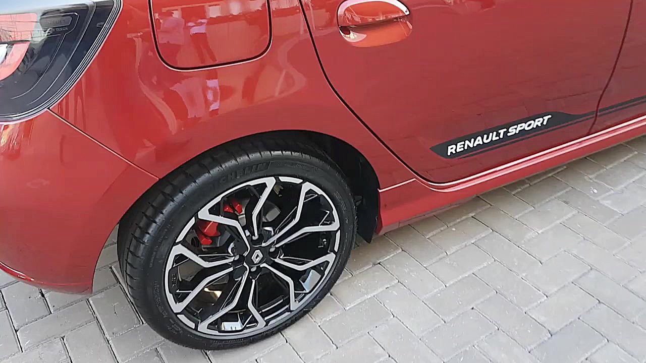 بررسی رنو ساندرو 2020