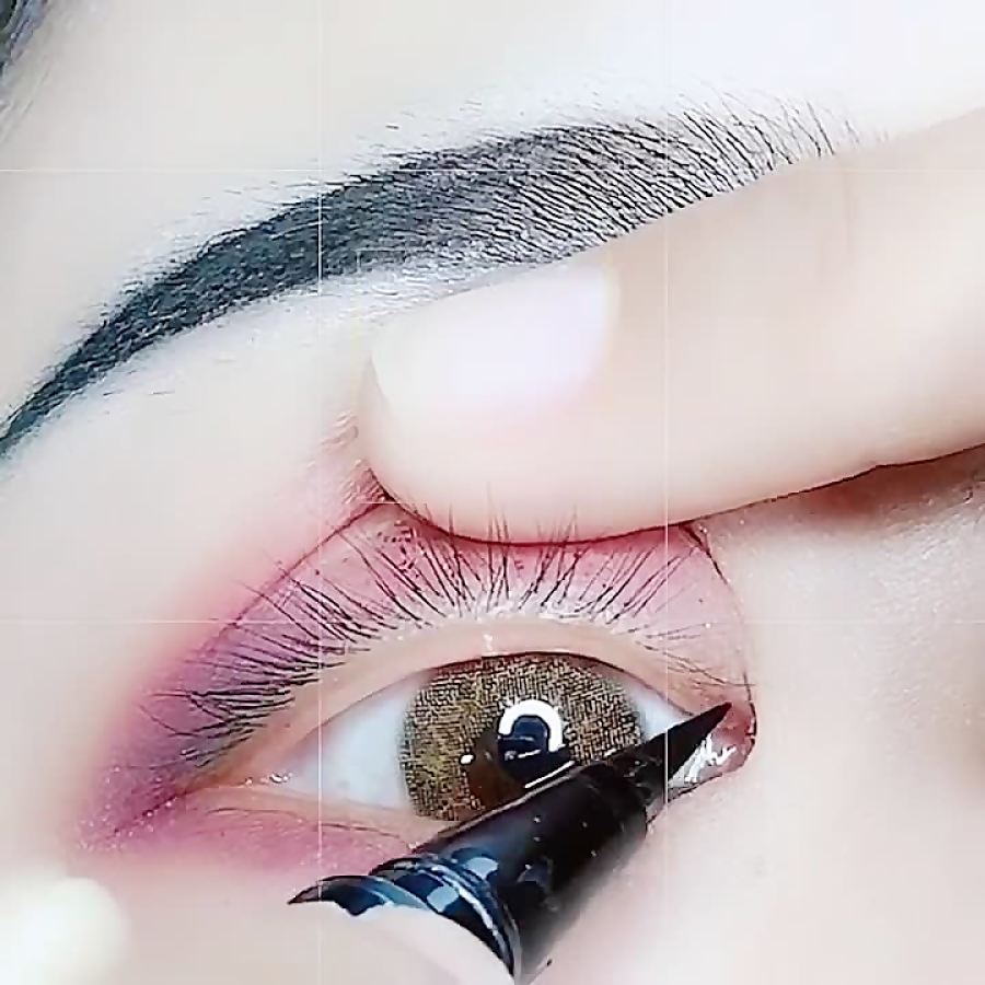 Beautiful Eye Makeup Tutorial...
