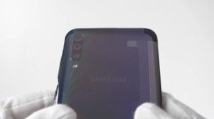 Samsung Galaxy A70 Phone Unbox...