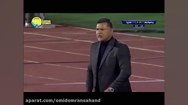 رضا اسدی و گل های زده شده به ا...