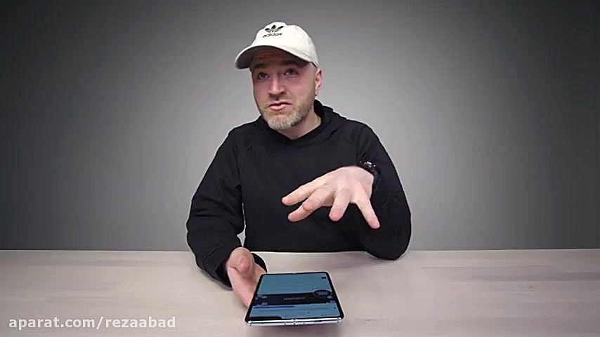 آنباکسینگ گوشی تاشو سامسونگ Sa...