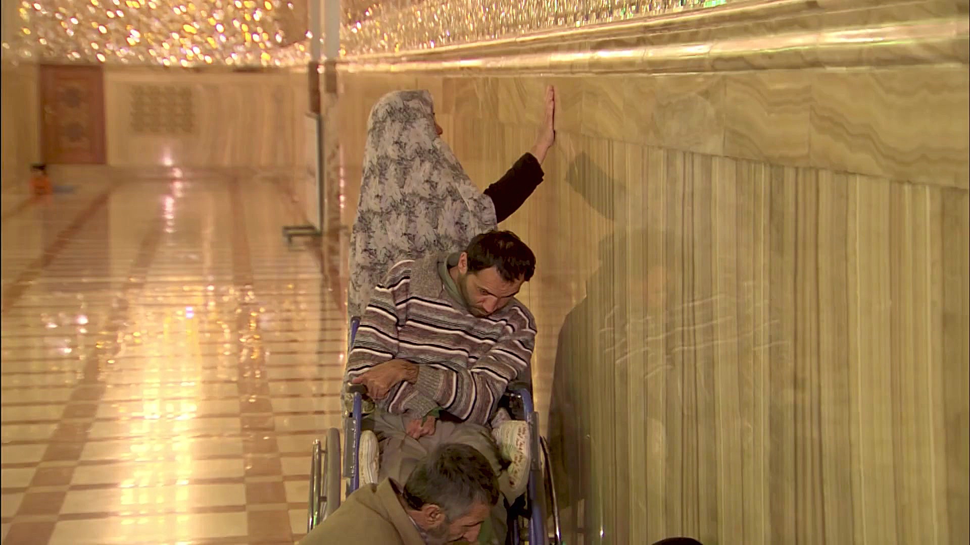 نماهنگ زیبای زائر به همراه تصا...