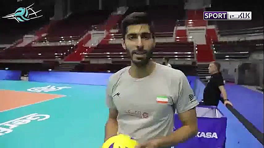 استقبال سردار آزمون از ملی پوش...