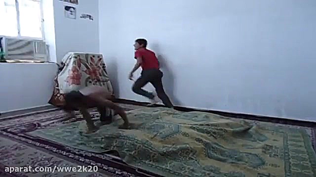 جان سینا در مقابل ری مستریو.