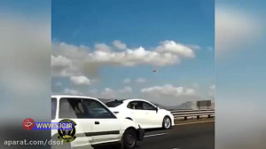 لحظه ایجکت کردن خلبان جنگنده ا...