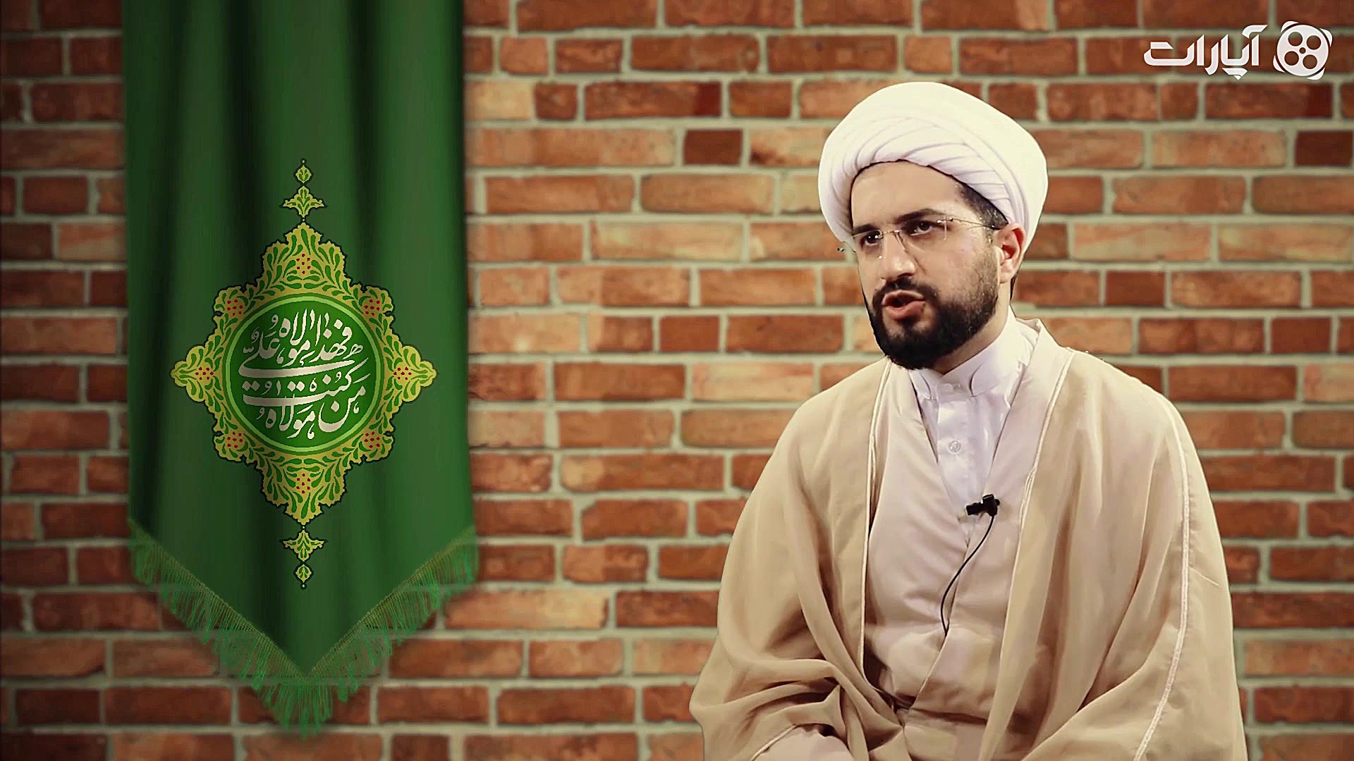 5 چرا پیامبر در روز غدیر حضرت...