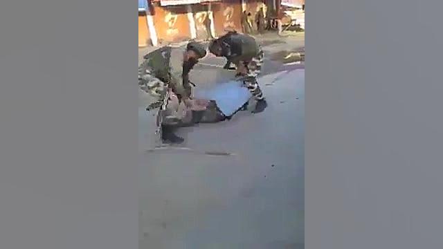 فیلم تکان دهنده از شکنجه ی مرد...