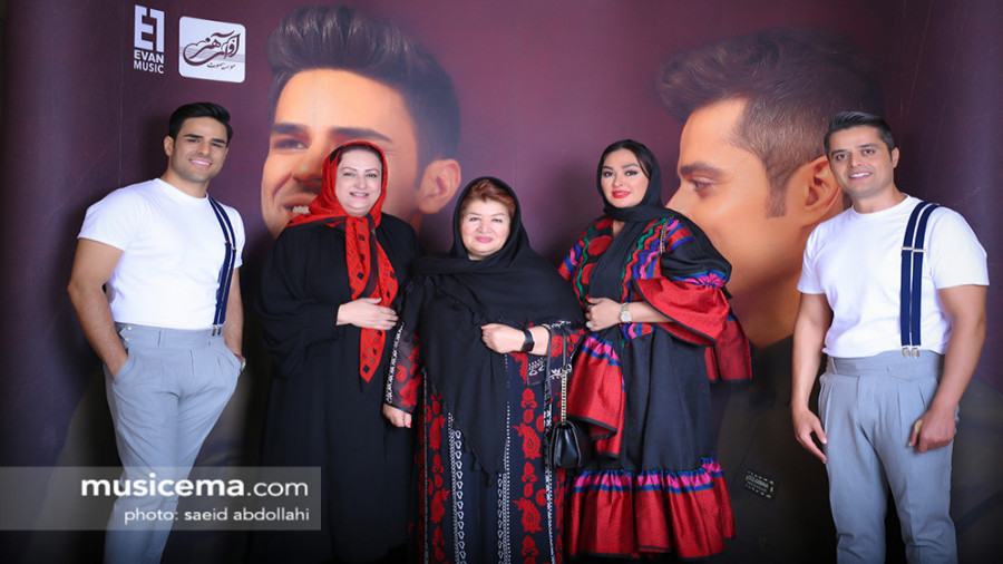 گزارش ویدیویی از کنسرت 21 مردا...