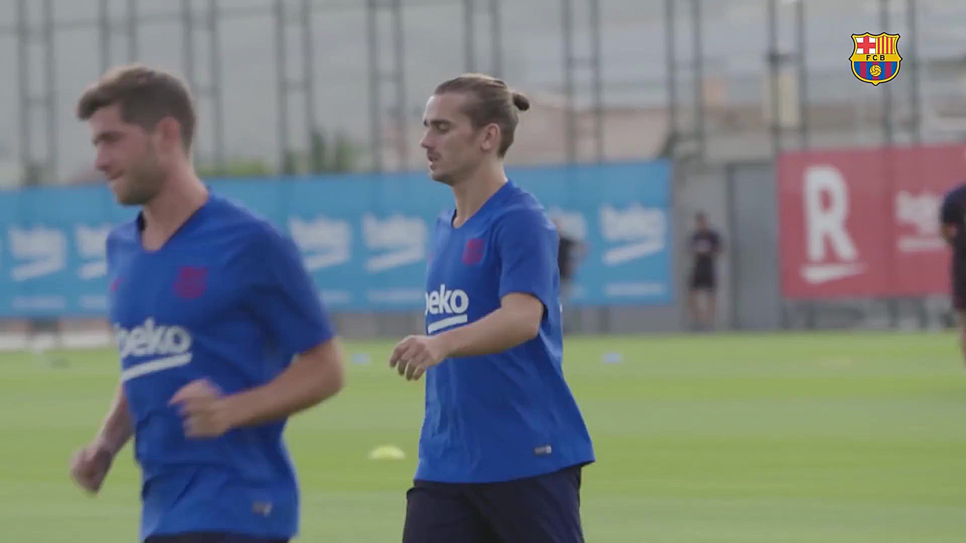 تمرین امروز سه شنبه بارسلونا ;...