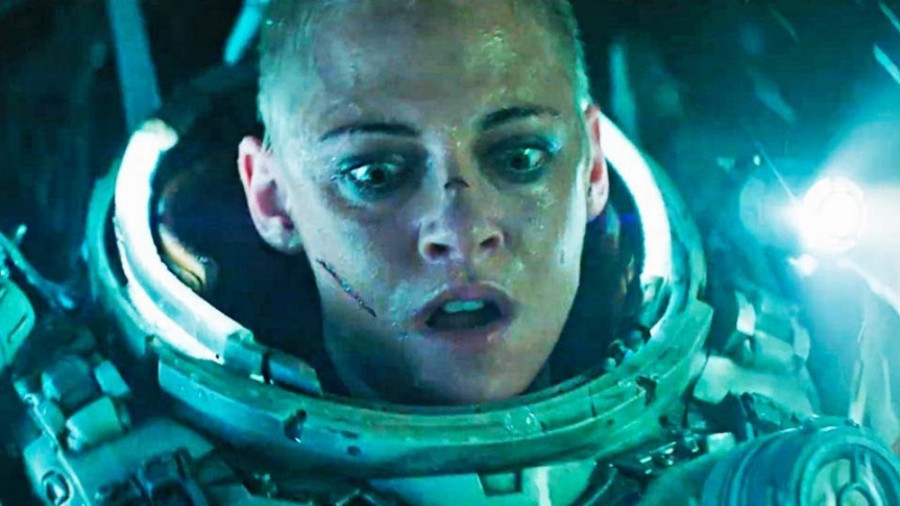 بیگانگان در اقیانوس: کریستن اس...