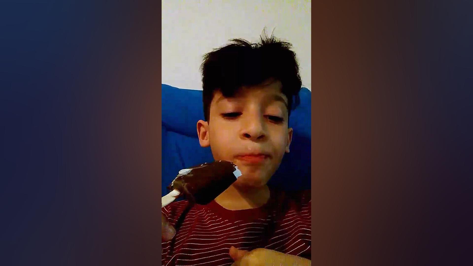 چالش آسمر خوردن بستنی کیم