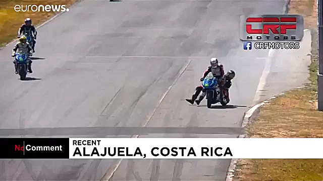 دعوا در پیست موتور سواری