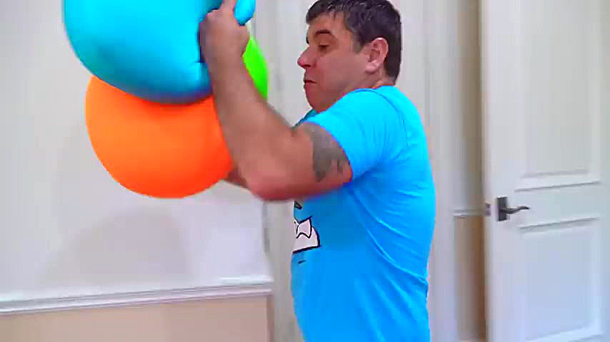 ماجرای بالش های ناستیا و بابای...